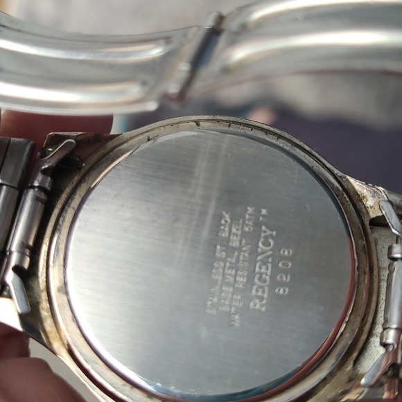 Men's Regency Quartz Watch - Picture 5 of 11